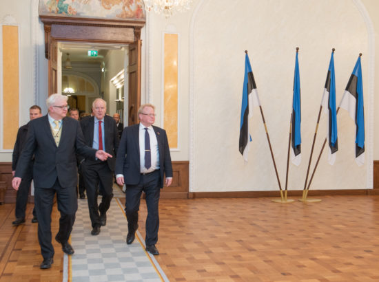 Riigikaitsekomisjoni esimees Jürgen Ligi kohtus Rootsi kaitseministri Peter Hultqvistiga